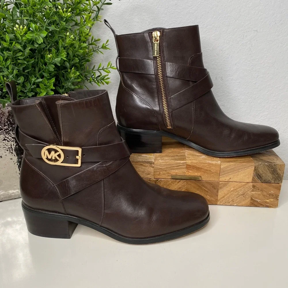 Michael Kors Bryce Chocolate Brown Leather Ankle Boots Side Zip Block Heel‎ SZ 8